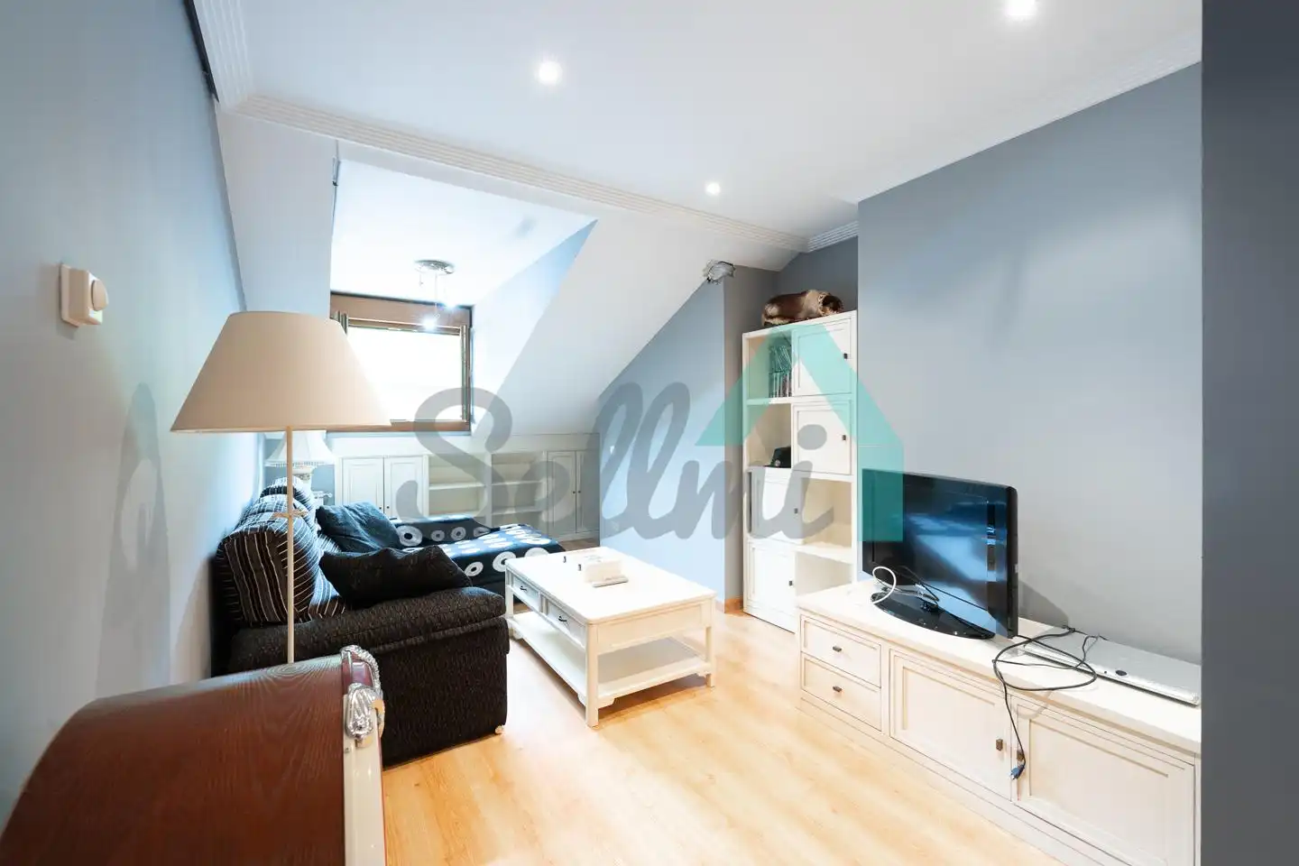 Living room of Flat for sale in Aller  with Heating and Storage room