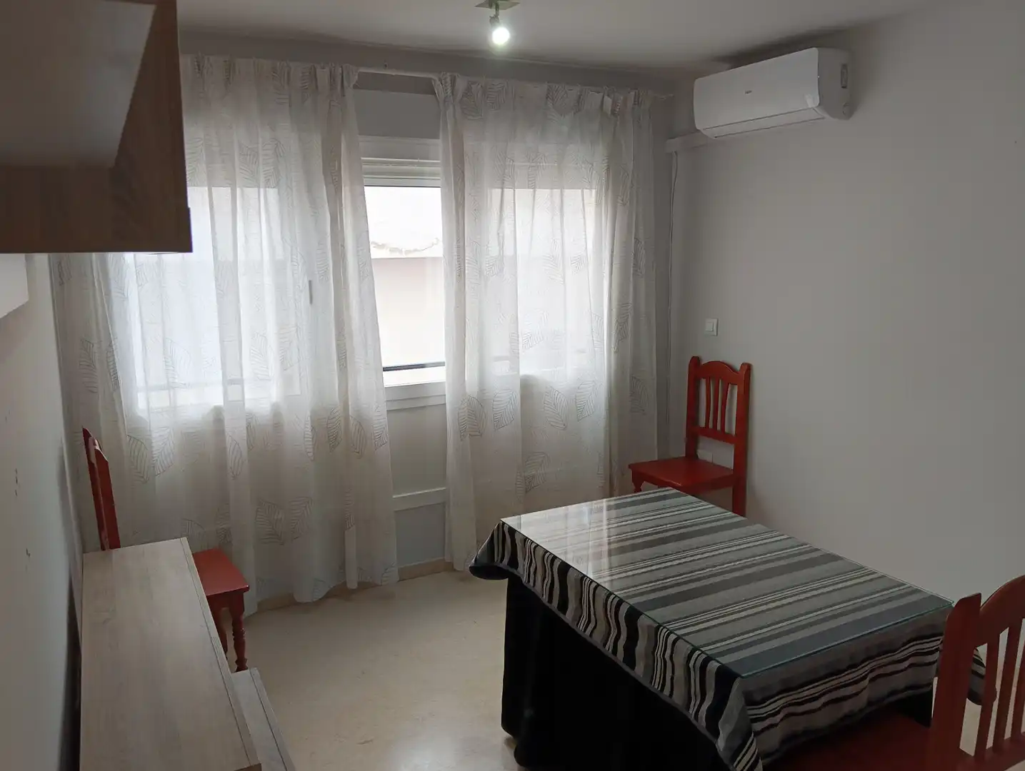 Schlafzimmer von Wohnung zur Miete in Churriana de la Vega mit Möbliert