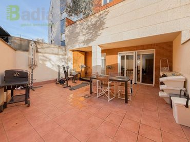 Appartement avec ascenseur à vendre à Calle Esports