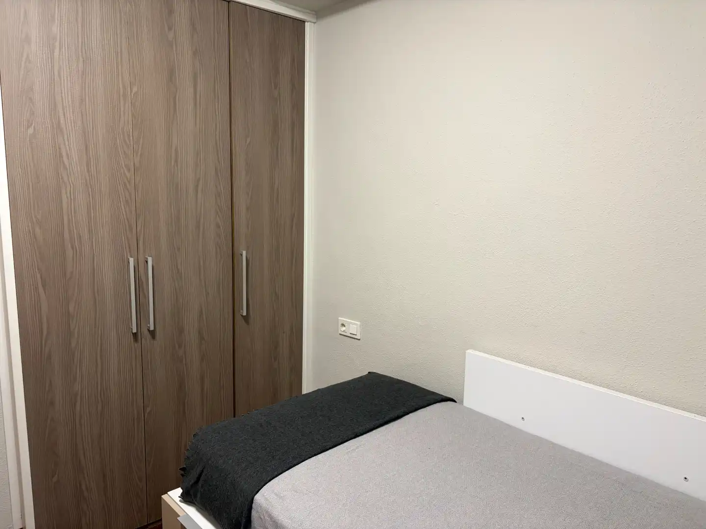 Habitación de Piso en venta en Basauri  con Calefacción y Amueblado