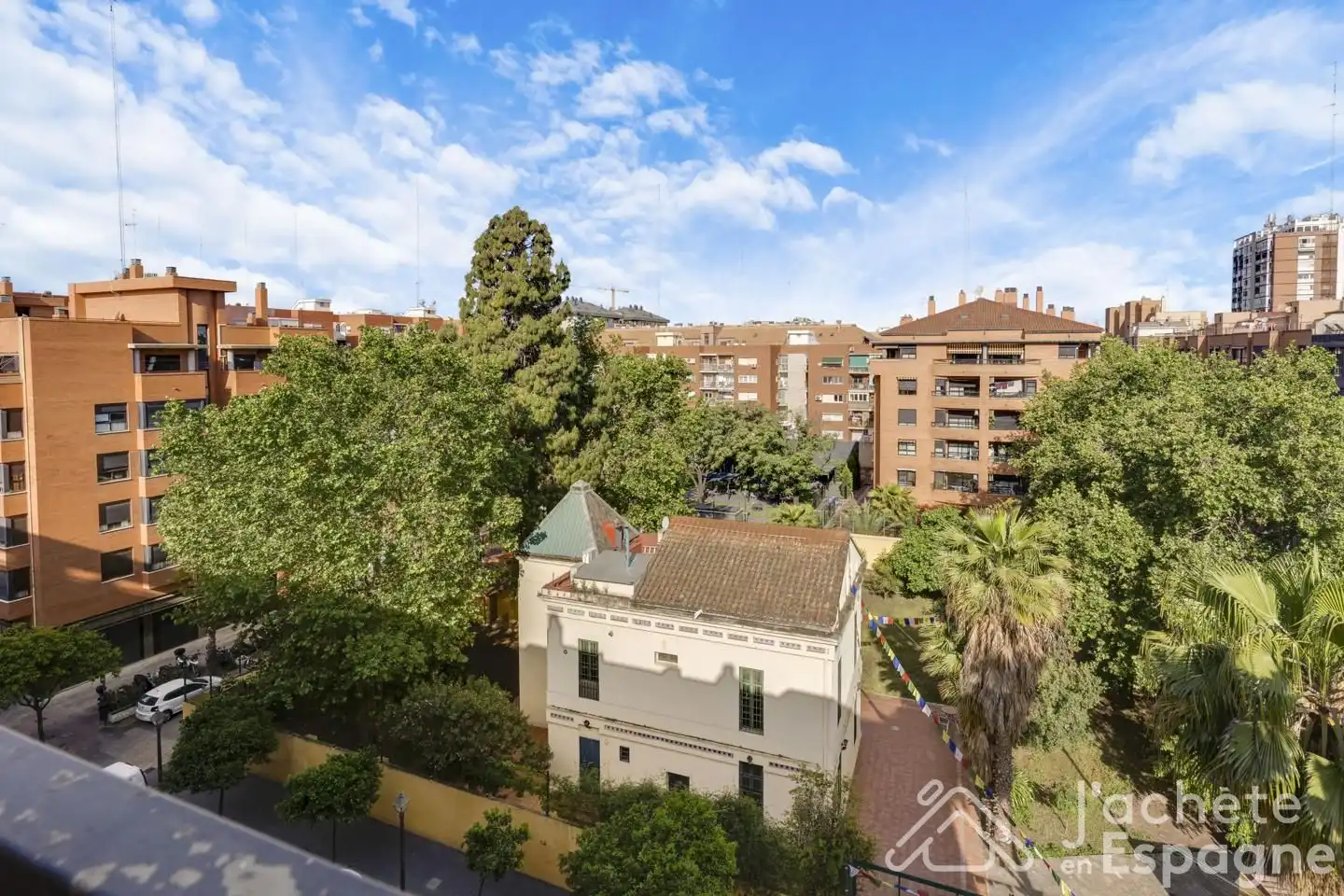 Außenansicht von Maisonette zum Verkauf in Valencia mit Klimaanlage, Heizung und Terrasse