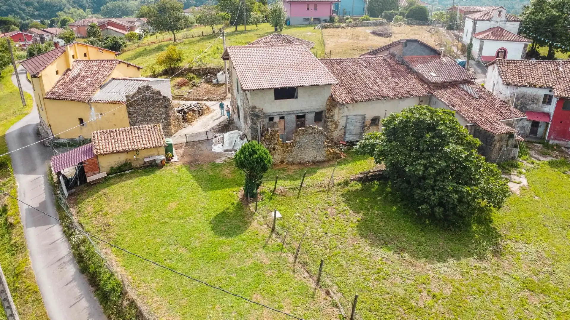 Casa rústica amb jardí en venda a Lugar Villar de Guergu 75, imagen 7