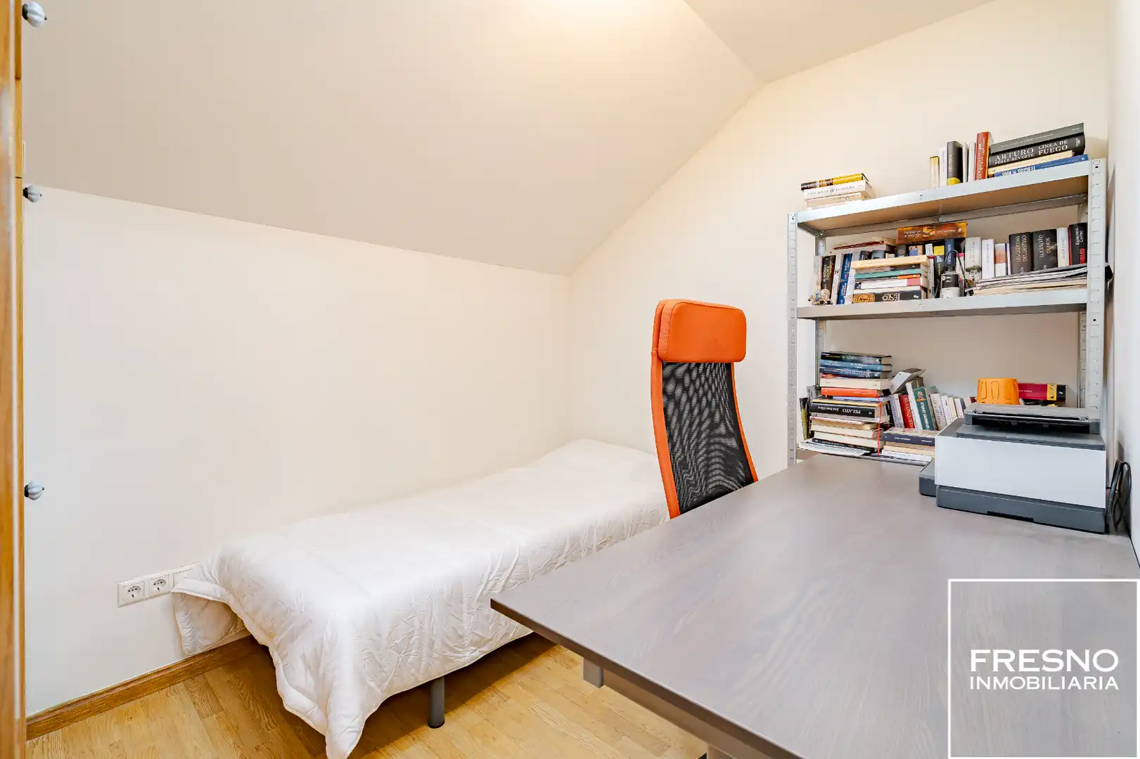 Schlafzimmer von Maisonette zum Verkauf in Cobeña mit Klimaanlage, Heizung und Parkett