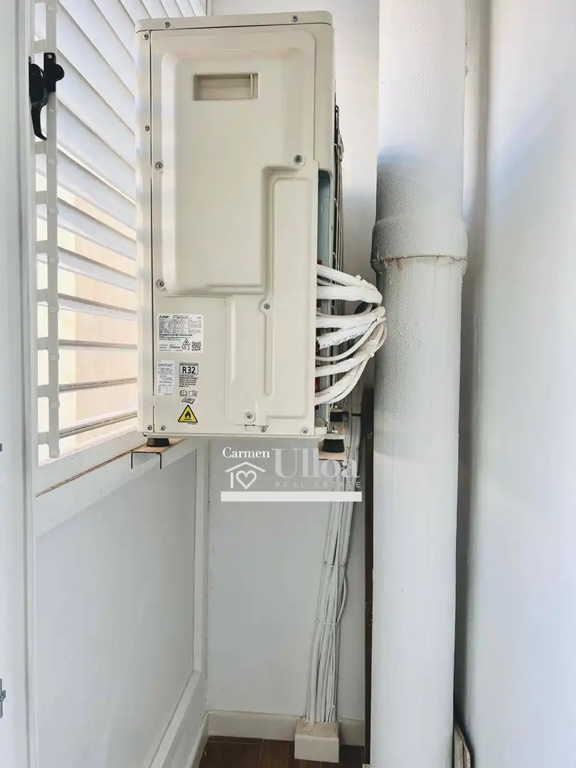 Außenansicht von Wohnung zur Miete in Alicante / Alacant mit Klimaanlage, Heizung und Terrasse