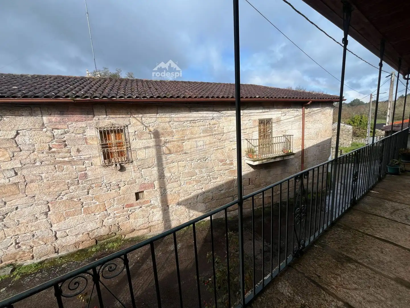 Vista exterior de Casa o xalet en venda en Punxín amb Calefacció, Traster i Piscina