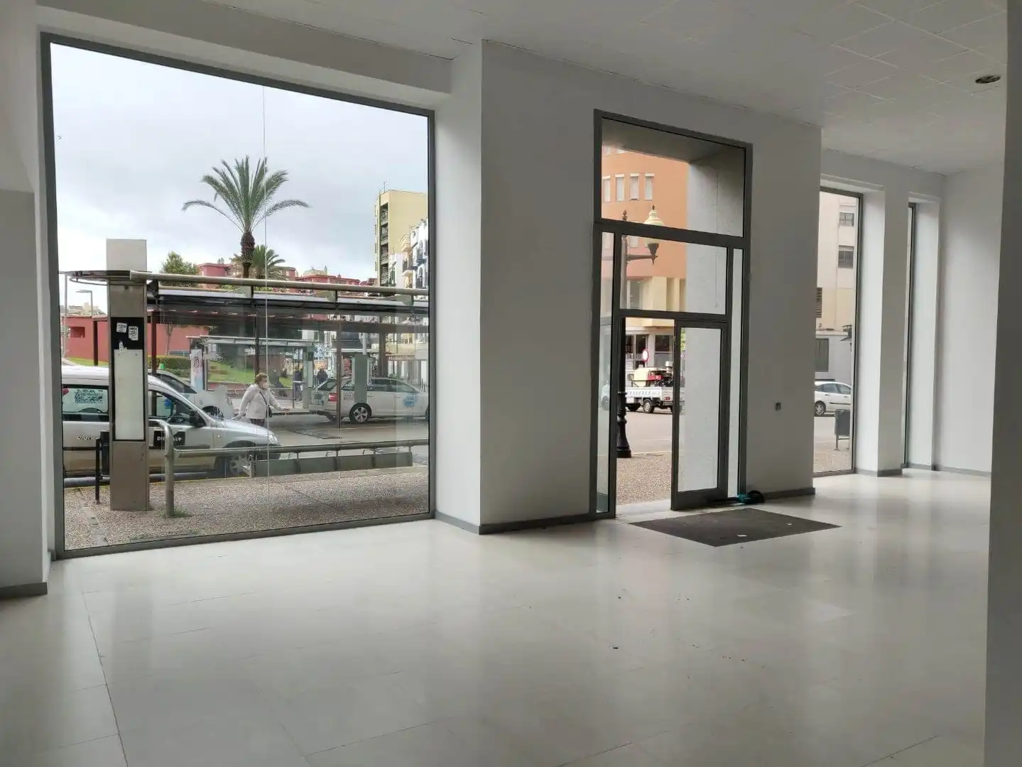 Local de lloguer en La Línea de la Concepción