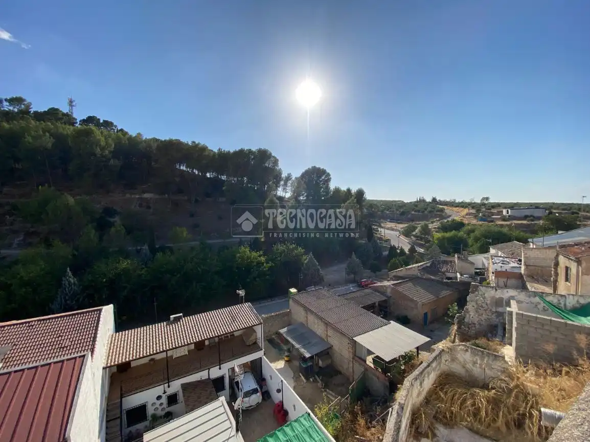Vista exterior de Casa adosada en venta en Torredonjimeno