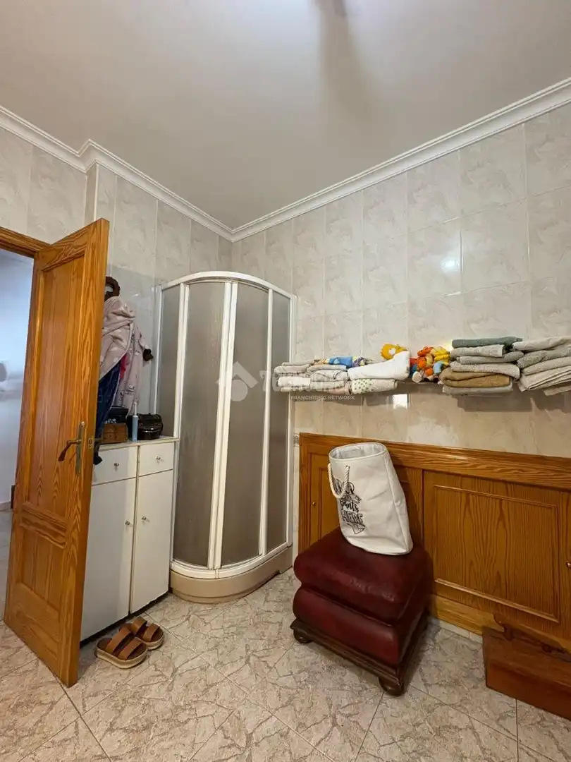 Casa adosada en venta en La Rinconada con Piscina y Amueblado