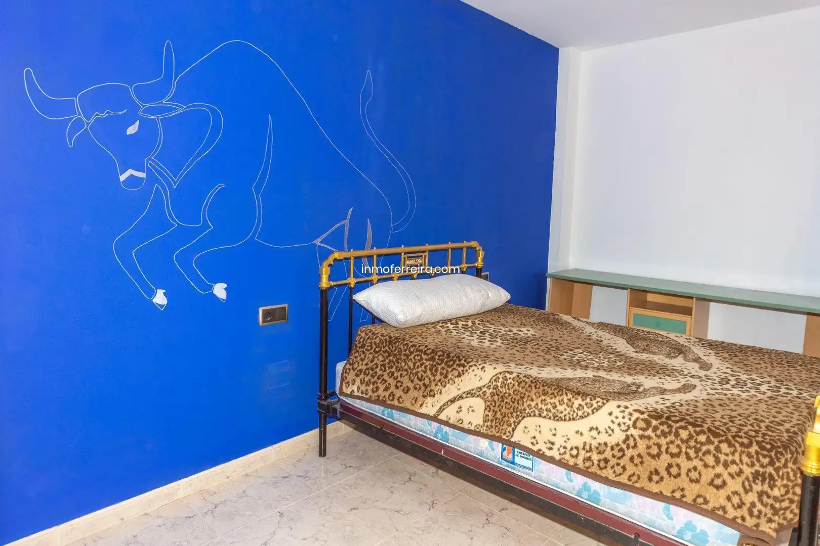 Bedroom of Houses for sale in Darro  with Storage room