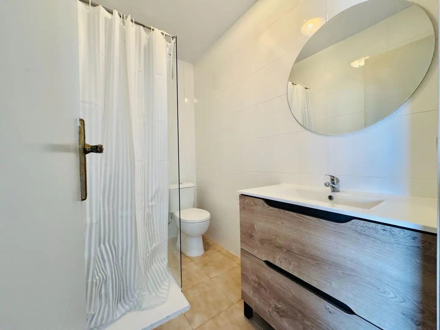 Bathroom of Apartments for sale in Torrevieja  with Heating, Terrace and Furnished
