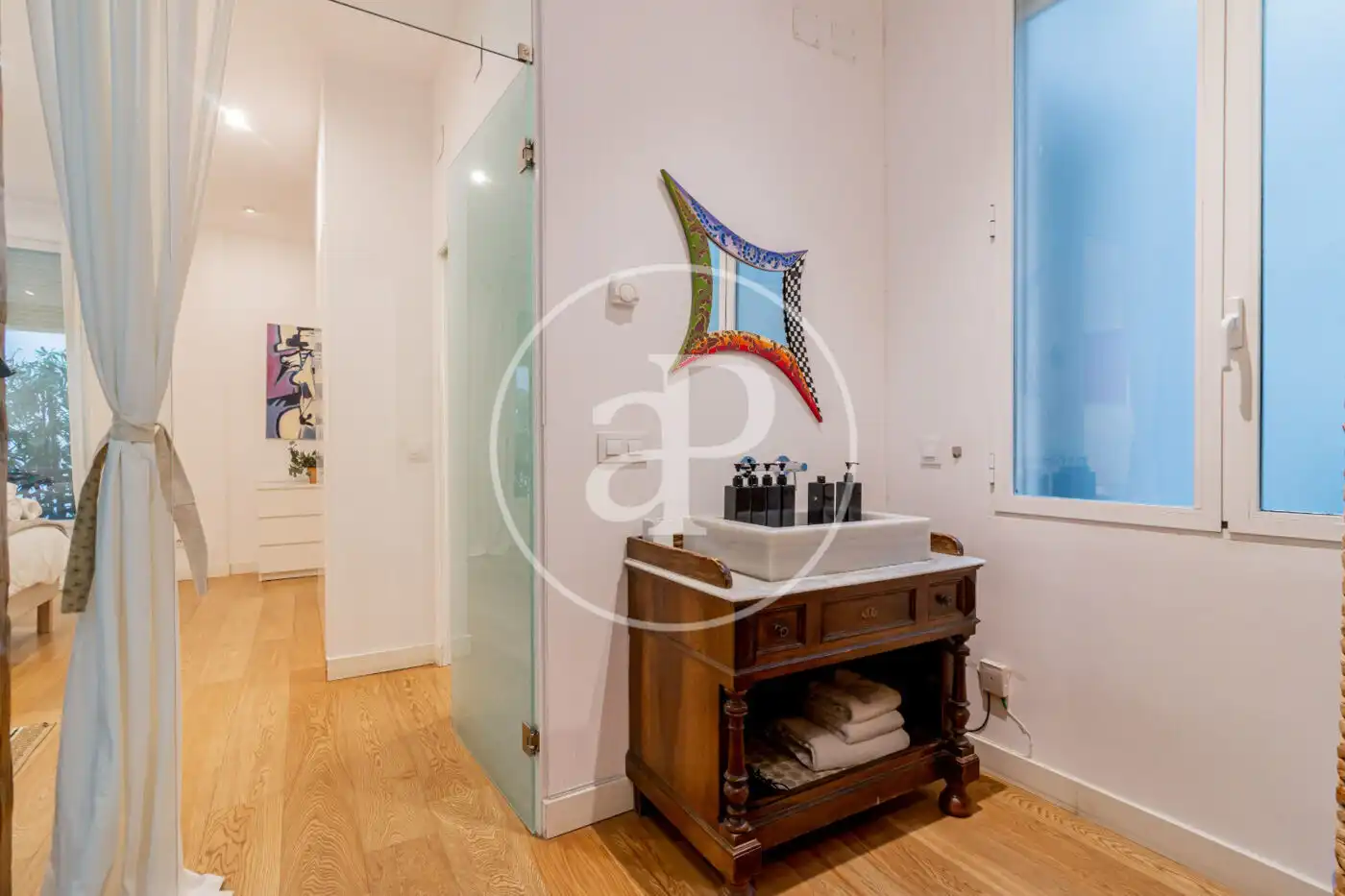 Badezimmer von Wohnung zur Miete in Madrid mit Klimaanlage, Heizung und Möbliert
