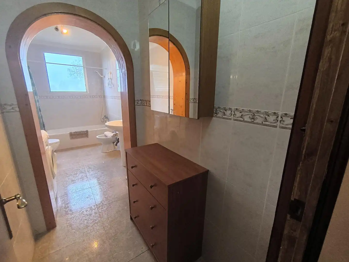 Baño de Finca rústica en venta en Sant Joan con Aire acondicionado, Jardín privado y Terraza
