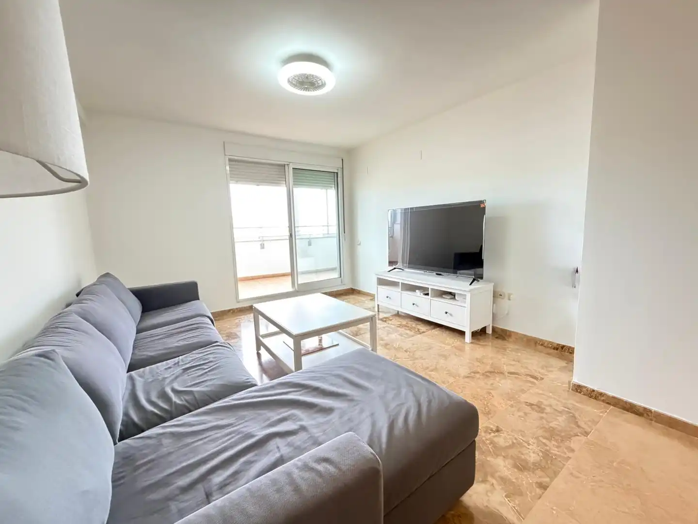 Sala d'estar de Àtic en venda en Sagunto / Sagunt amb Aire condicionat, Terrassa i Traster