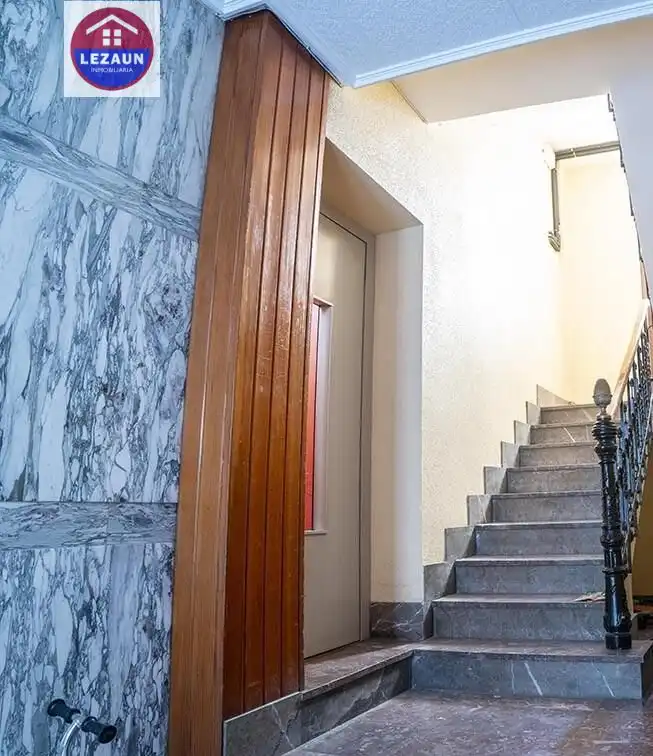 Flat for sale in Funes  with Parquet flooring, Terrace and Storage room