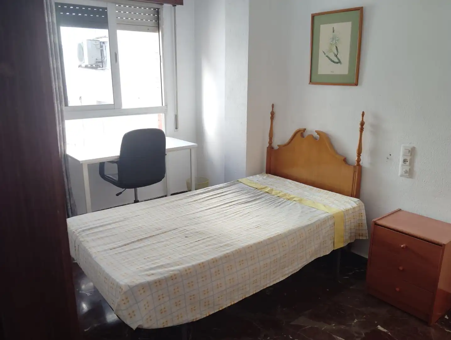 Habitación de Piso de alquiler en Granada con Calefacción, Amueblado y Horno