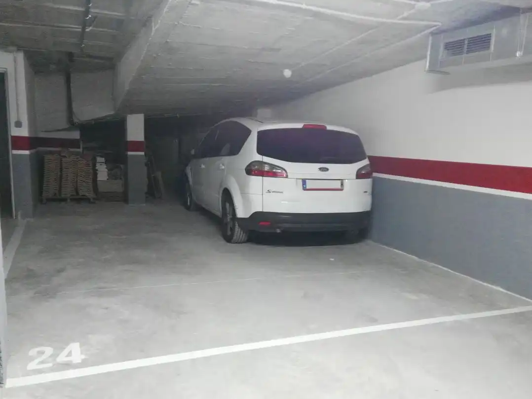 Parking of Garage for rent in Murcia