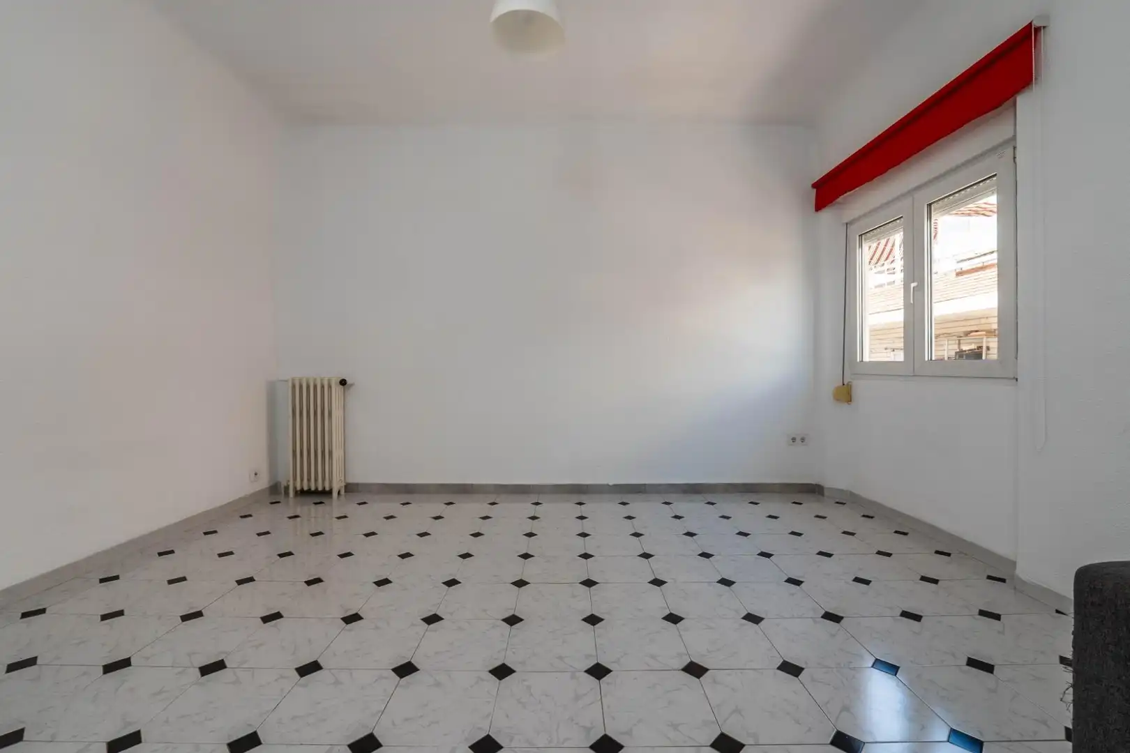 Flat for sale in Granada  with Heating and Terrace