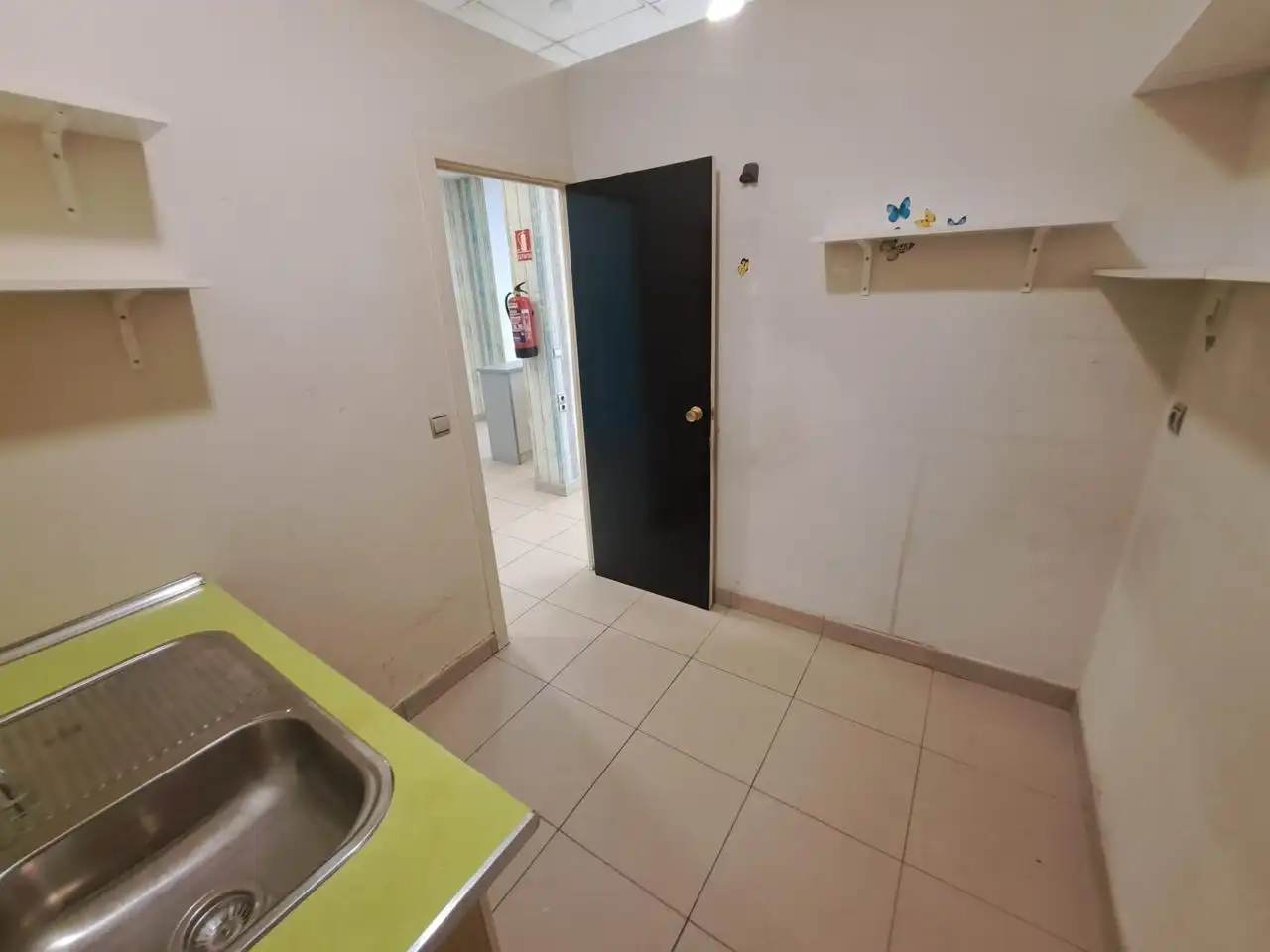 Commercial properties for rent in Calle de Silvestre Pérez, 7, Las Fuentes