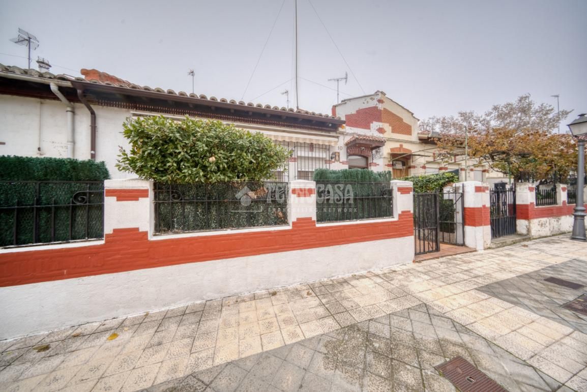 Single-family semi-detached for sale in Campo de la Juventud