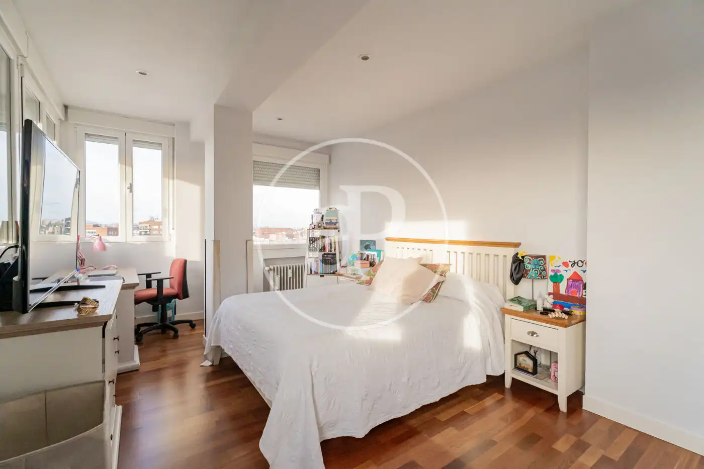Schlafzimmer von Wohnung zum Verkauf in Madrid mit Klimaanlage und Heizung