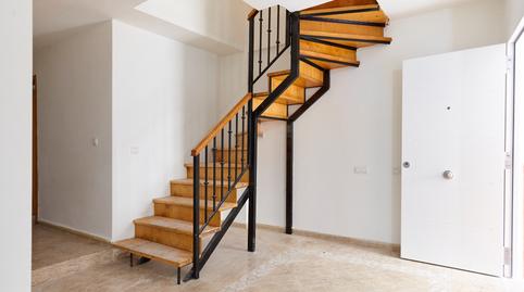 Foto 2 de Dúplex en venda a Calle Los Almendros, 9, San Felipe - El Almendral - La Merced,  Jaén Capital