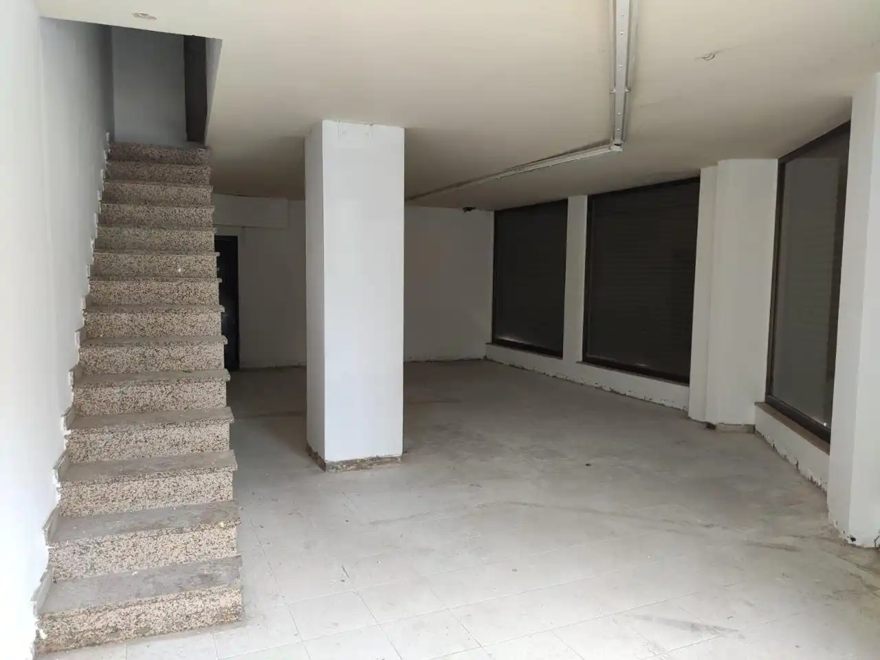 Gewerbefläche zum Verkauf in Pintor Xavier Gosé, imagen 4