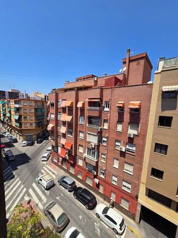 Piso en Venta en  PRIMAVERA en Carolinas Altas