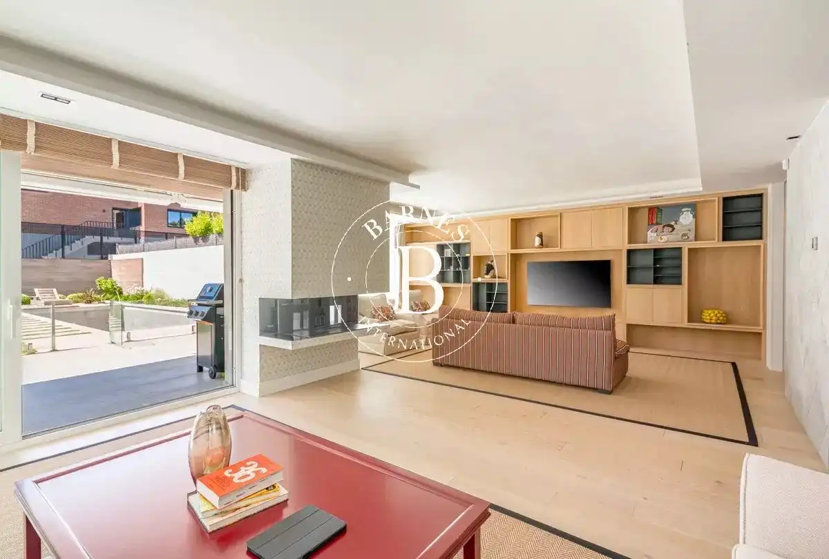 Sala de estar de Casa o chalet en venta en Madrid con Aire acondicionado, Calefacción y Piscina