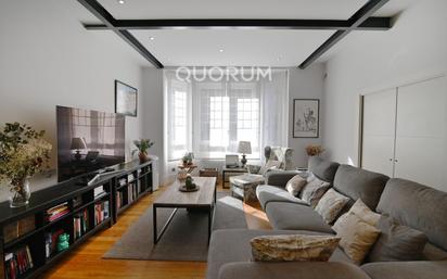 Living room of Flat for sale in Bilbao   with Balcony