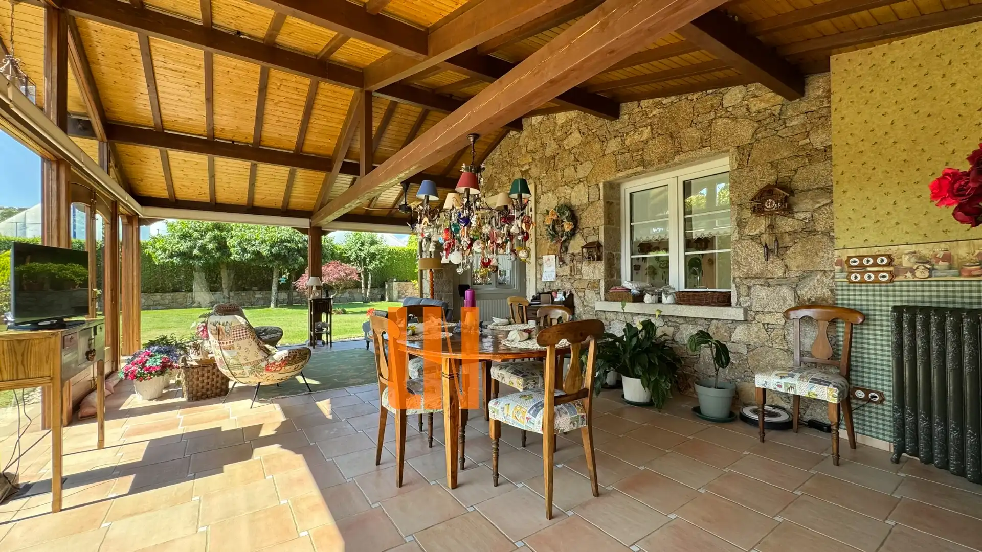 Terraza de Casa o chalet en venta en Culleredo con Calefacción, Jardín privado y Parquet