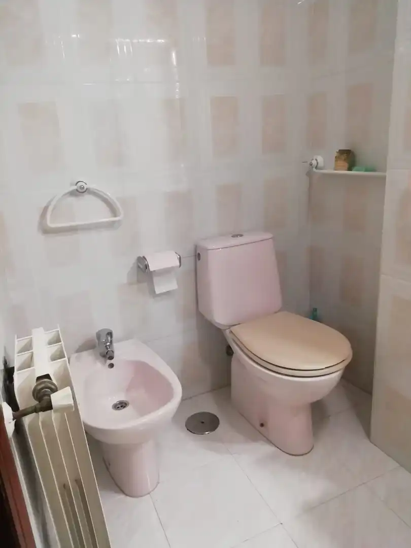 Bathroom of Flat for rent in Cerezo - Aspla - Torres