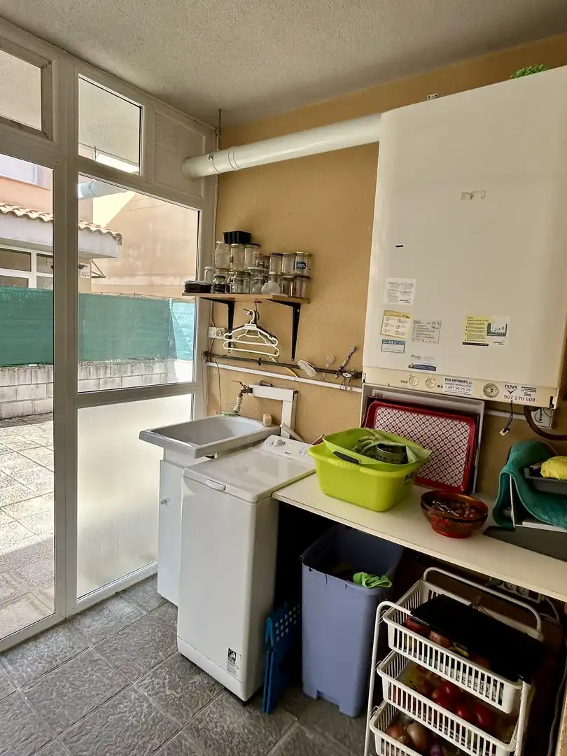 Habitatge amb piscina en venda a Valverde de la Virgen, imagen 11