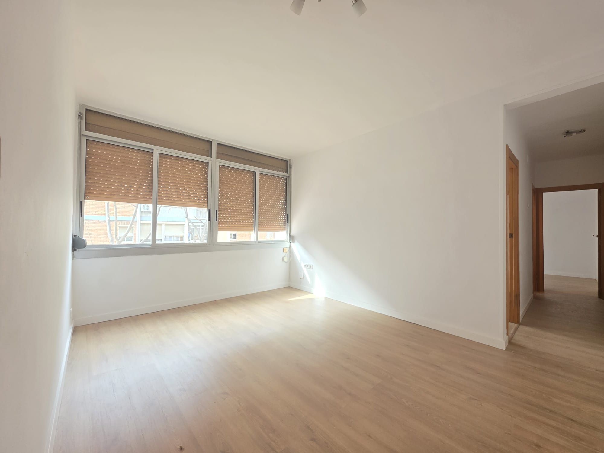 Dormitori de Pis en venda en Cornellà de Llobregat amb Calefacció