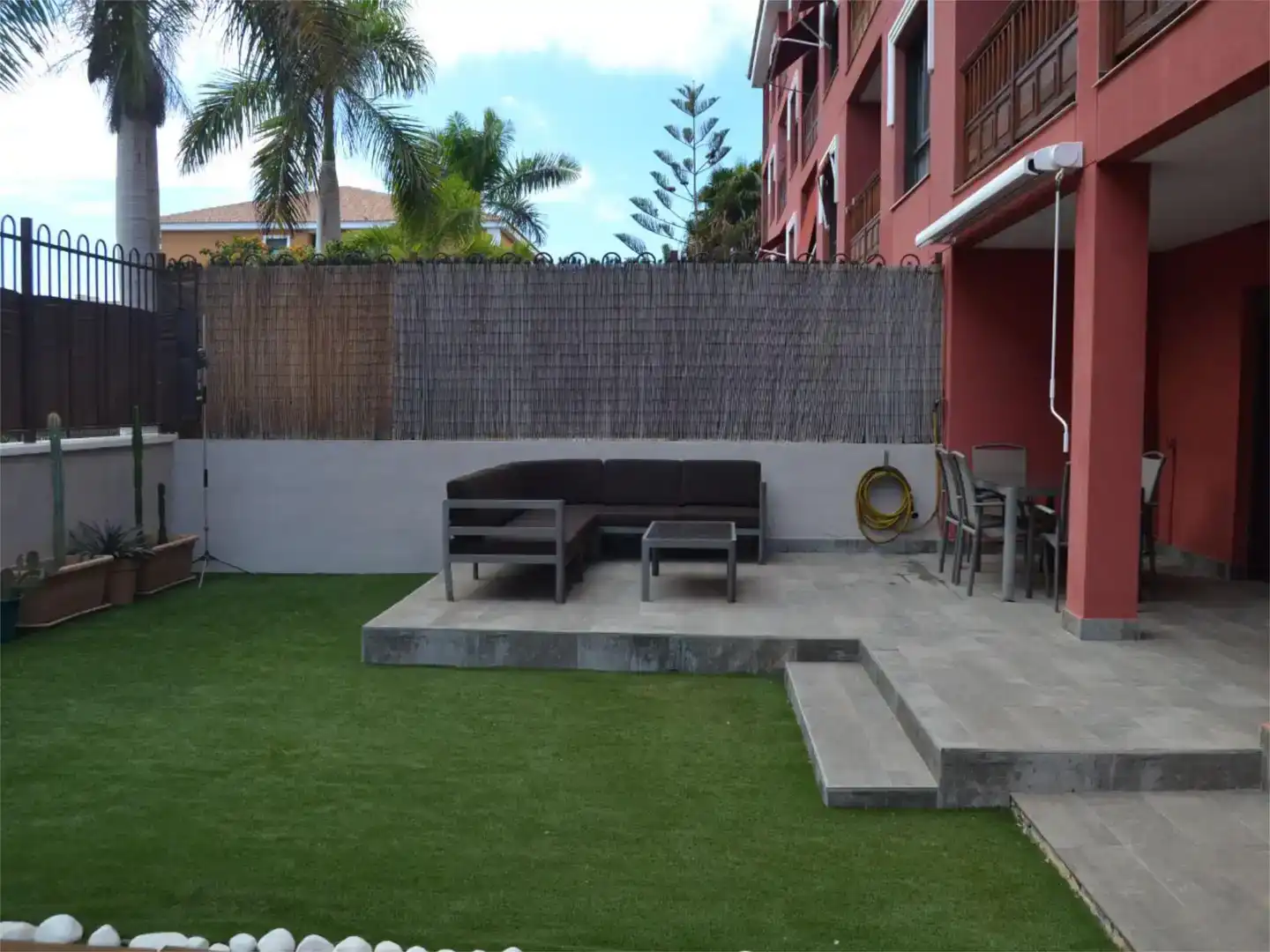 Terrasse von Wohnung zum Verkauf in Arona mit Schwimmbad