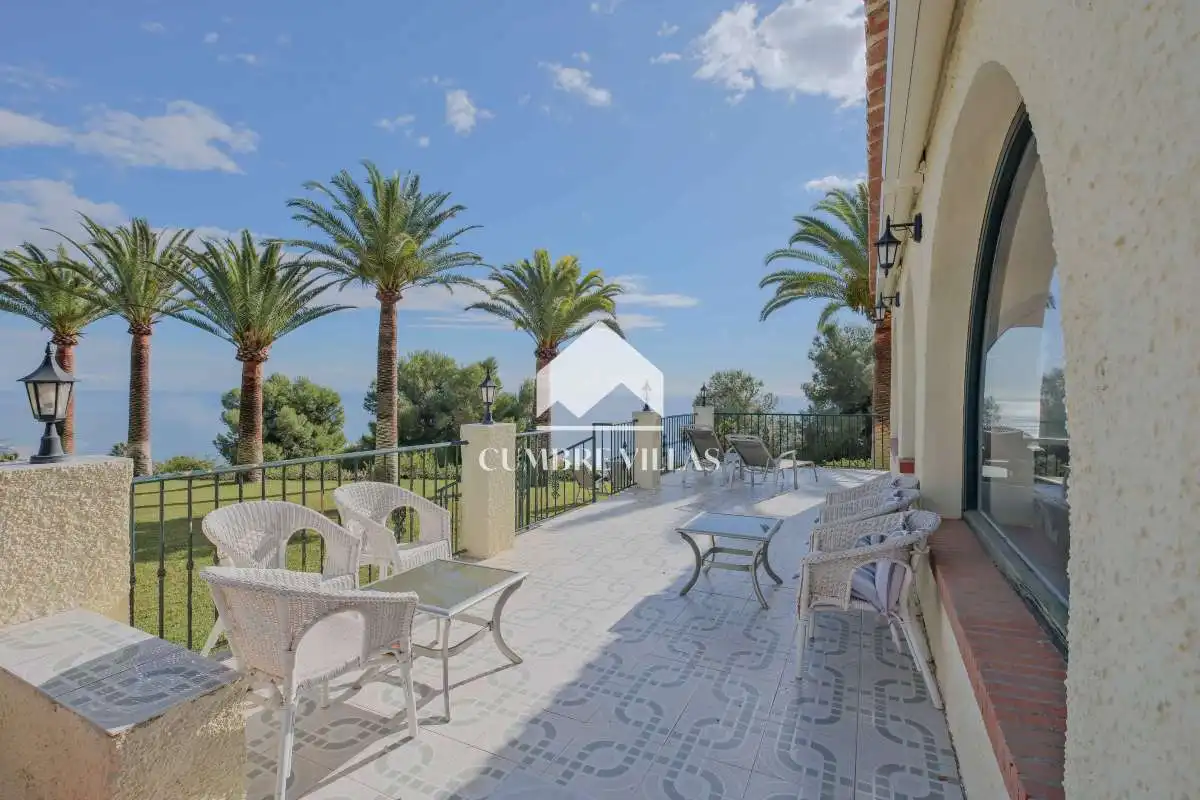 Terrassa de Casa o xalet en venda en Nerja amb Jardí privat i Terrassa