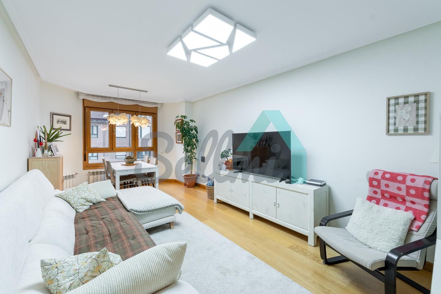 Living room of Flat for sale in Gijón   with Heating and Storage room