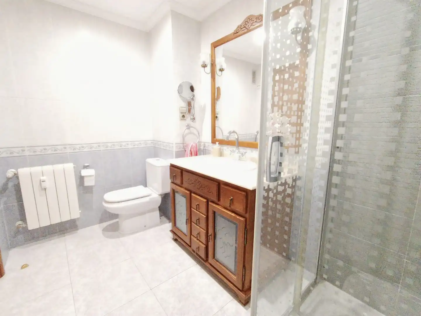 Badezimmer von Wohnung zum Verkauf in Cáceres