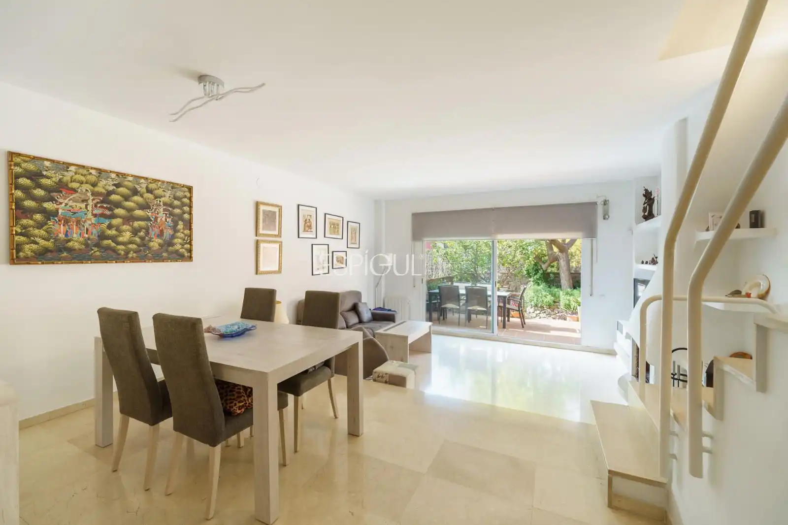 Comedor de Casa adosada en venta en Tiana con Calefacción, Jardín privado y Parquet