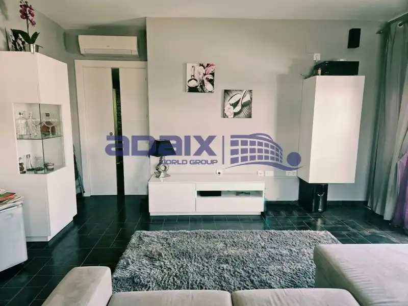 Appartement avec piscine à vendre à Calle Cabezarados 1