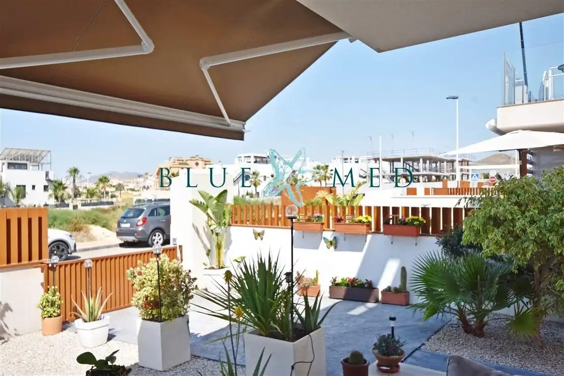 Terrasse von Wohnungen zum Verkauf in Mazarrón mit Klimaanlage, Heizung und Privatgarten