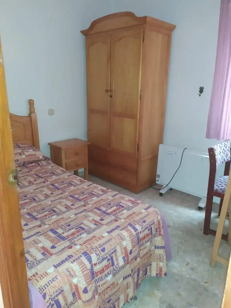Schlafzimmer von Wohnung zur Miete in Cáceres mit Terrasse, Möbliert und Balkon