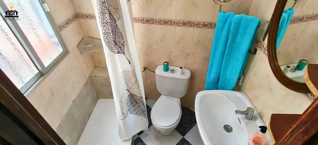 Bany de Casa o xalet en venda en Bollullos Par del Condado amb Aire condicionat, Moblat i Rentadora