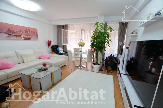 Piso en Venta en Calle Pintor Gisbert en Santo Domigo