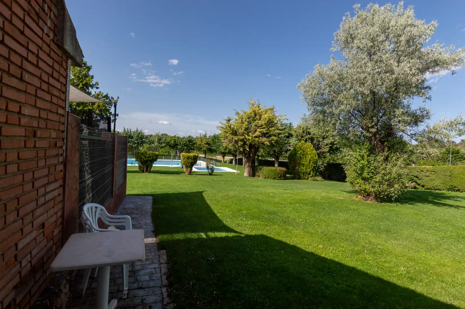 Jardín de Casa o chalet en venta en Hontoba con Calefacción, Jardín privado y Terraza