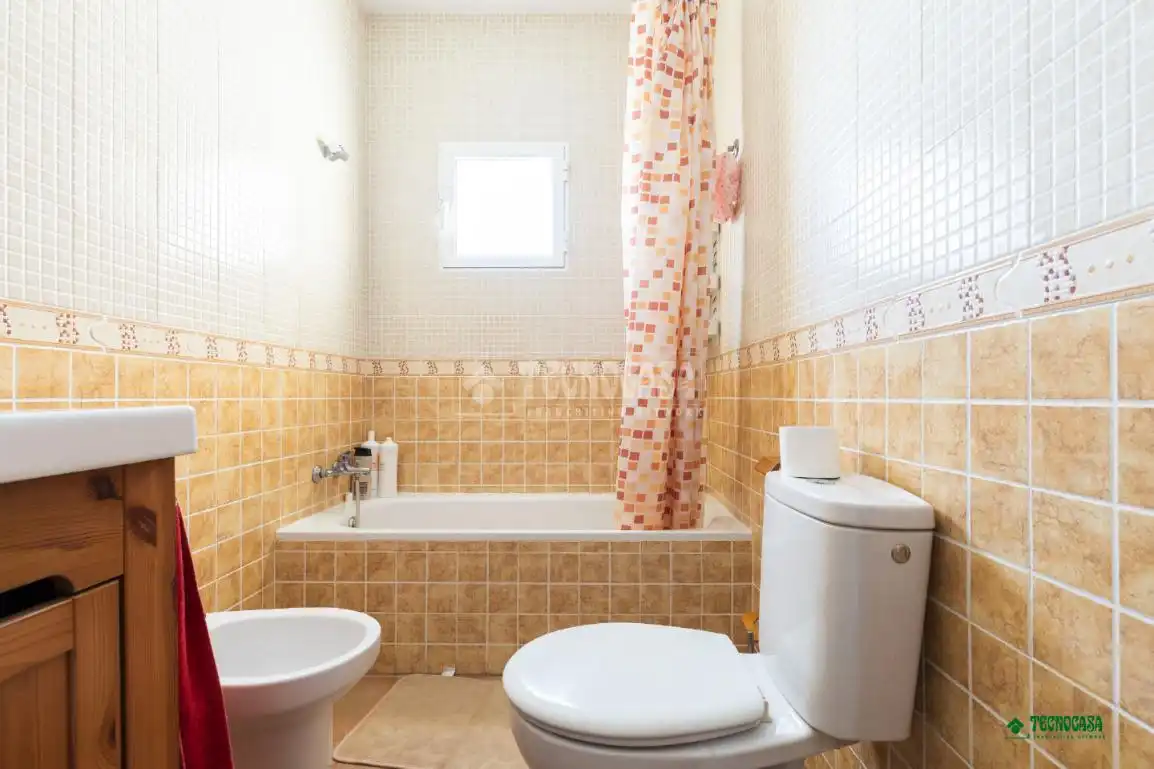 Bathroom of Flat for sale in Vera  with Air Conditioner and Terrace