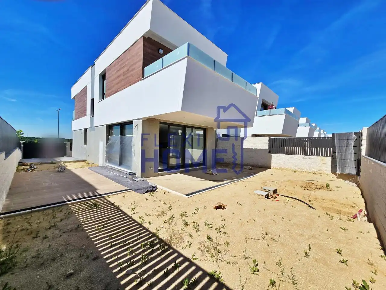 Vista exterior de Casa adosada en venta en Villaviciosa de Odón con Calefacción, Jardín privado y Terraza