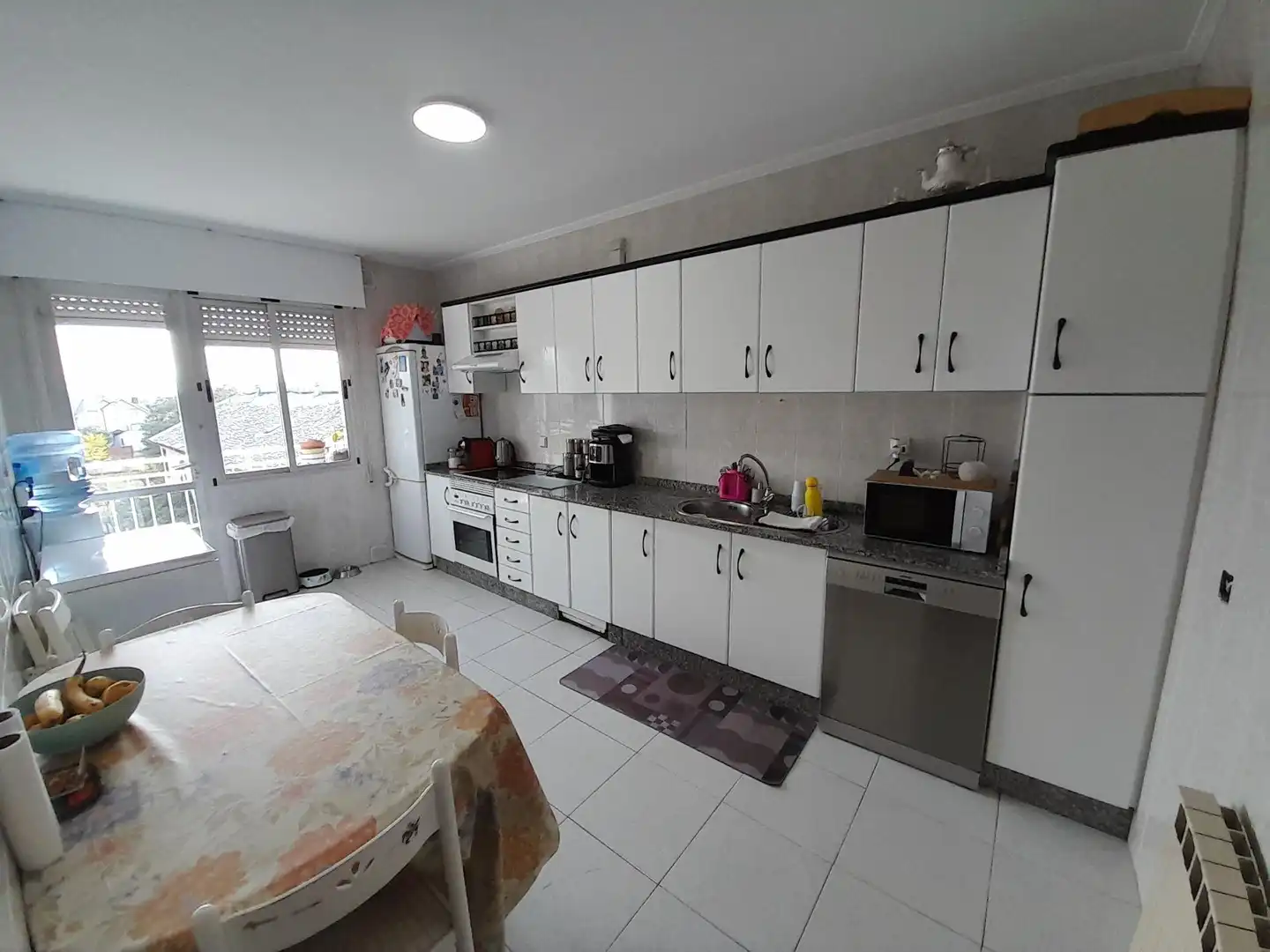 Kitchen of Flat for sale in Cacabelos  with Heating, Private garden and Terrace