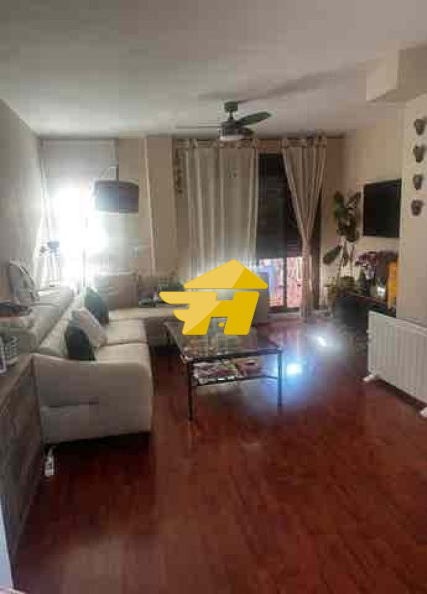 Sala de estar de Ático en venta en  Córdoba Capital con Jardín privado, Piscina y Amueblado