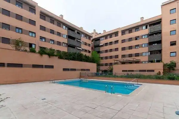 Pis amb piscina en venda a Calle PICOS DE EUROPA, imagen 16