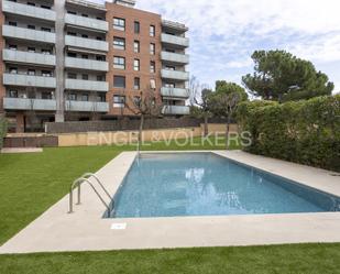 Piscina de Apartament en venda en Manresa amb Aire condicionat, Calefacció i Parquet